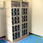 横置式蓄電池設備(メンテナンスフリー)1000AHX48V 設置状況